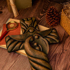 Cruz de Madeira Esculpida da Sagrada Família