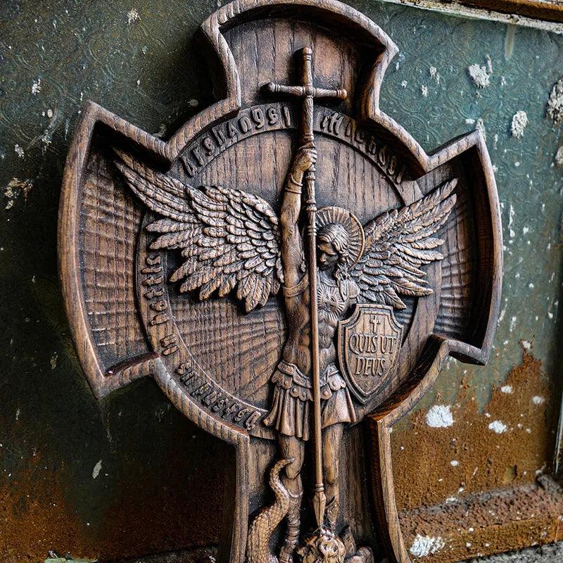 Escultura em Madeira Maciça do Arcanjo Miguel - Esculpido à mão