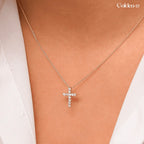 Colar Cruz Cravejada em Zircão e Prata Esterlina Dourada - Minimalista & Luxuosa