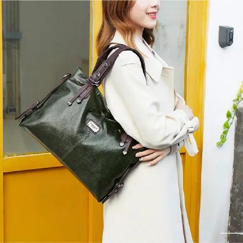 Bolsa Feminina em Couro Legítimo - Olivia