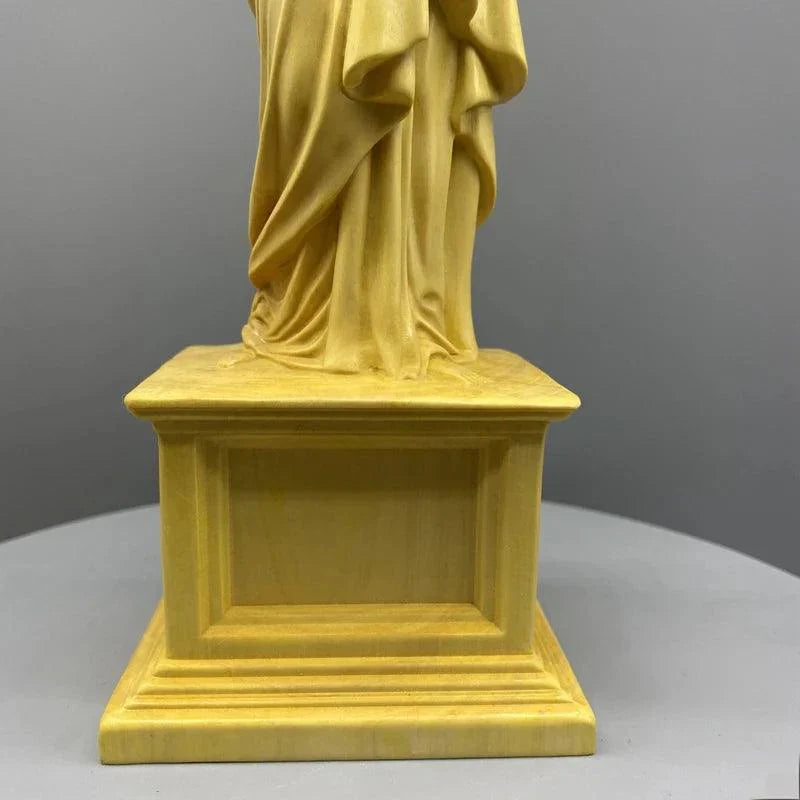 Escultura Jesus do Sagrado Coração