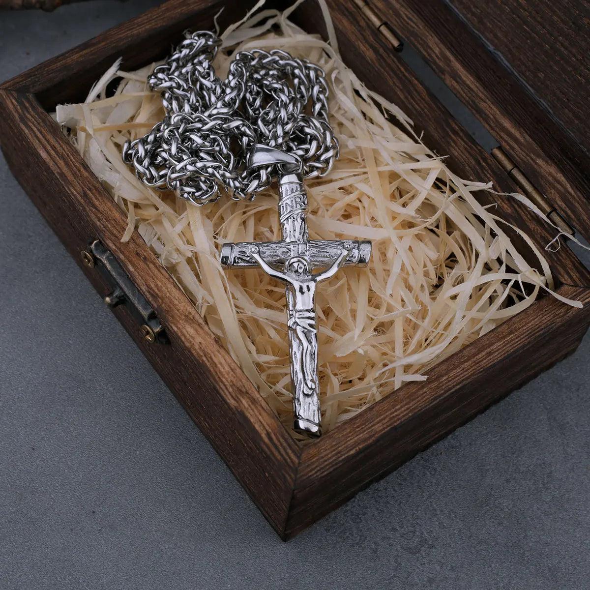 Colar Crucifixo Jesus Cristo na Cruz