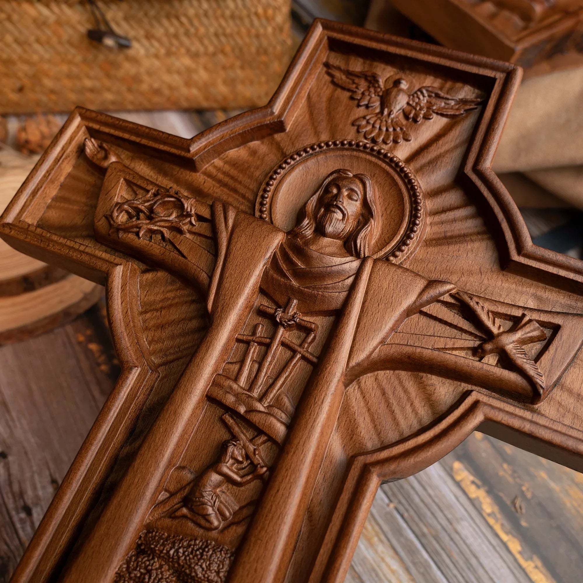 Cruz da Ascensão de Jesus Escultura em Madeira